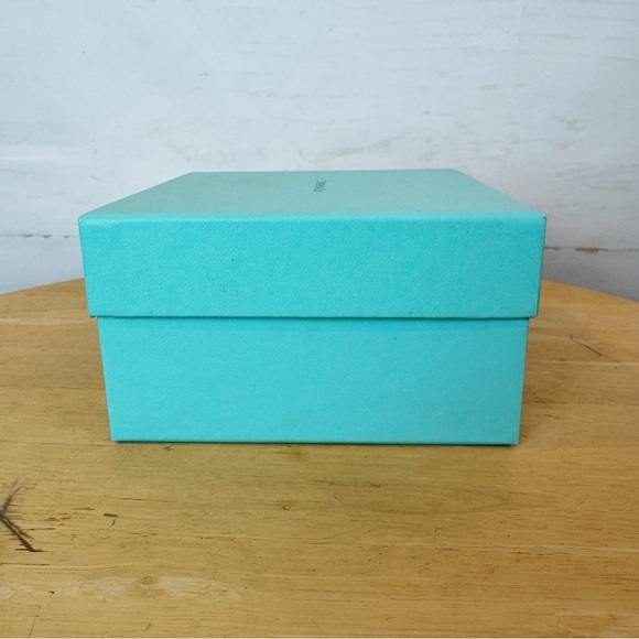 Tiffany & Co. | Empty Square Box - Picture 4 of 8